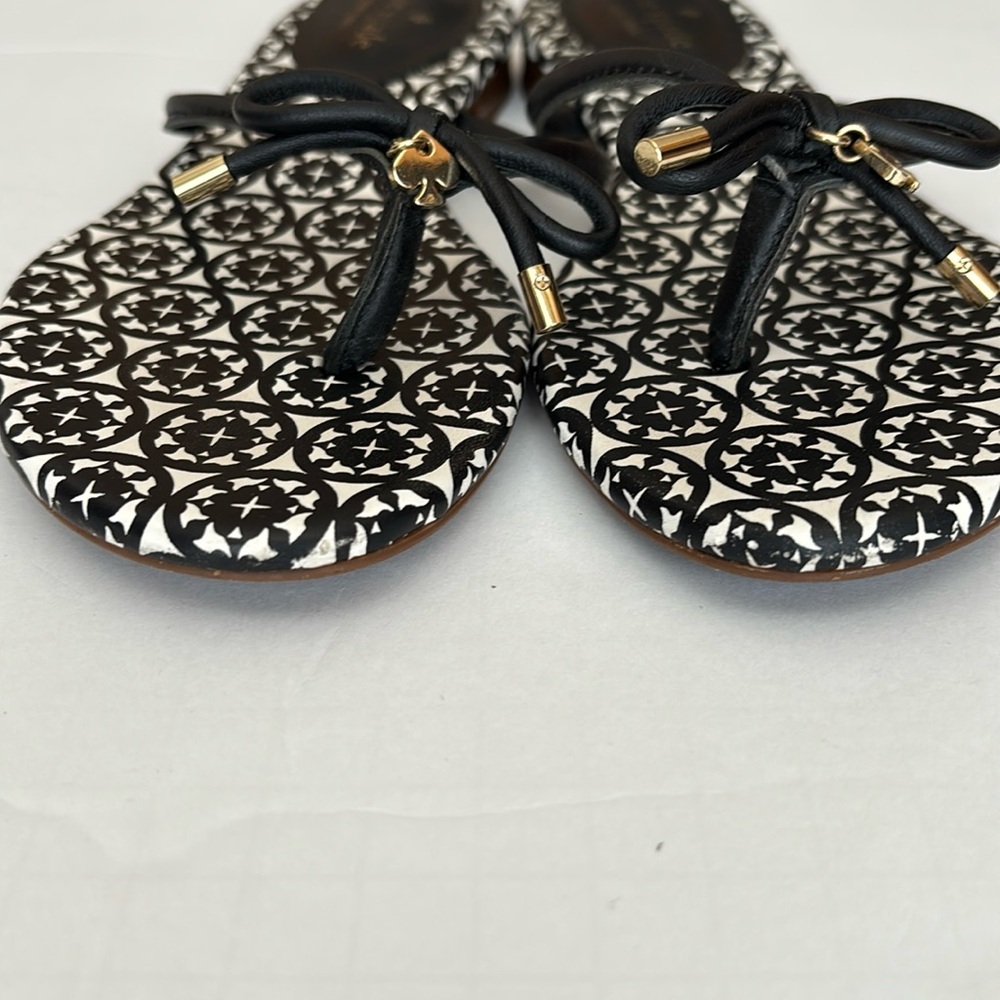 Kate Spade Mistic Bow Black/White Leather Thong Sandals in Size 7.5 - Picture 5 of 12
